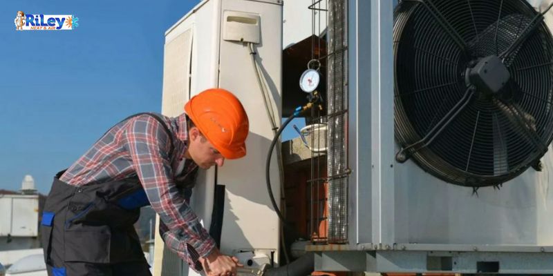 benefits of hiring professional HVAC contractors